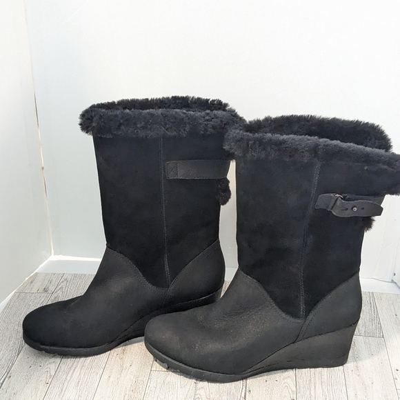 UGG Edelina waterproof suede wedge boots - Picture 16 of 16